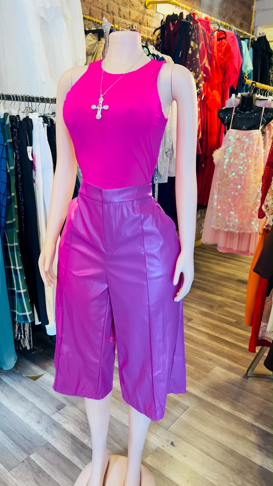 Women Leather 3/4 Pant