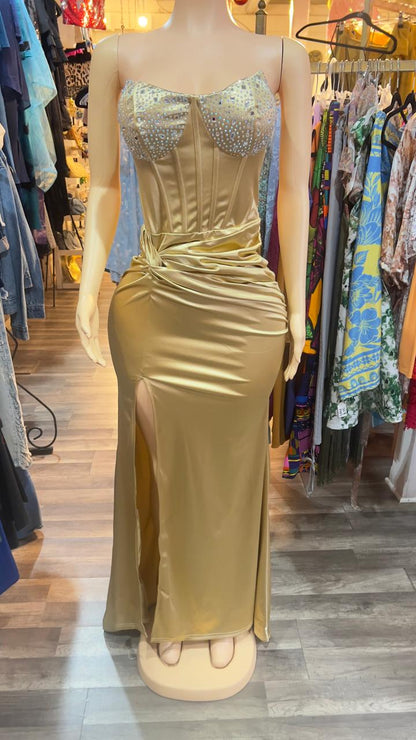 Sweetheart Bust Line Maxi Dress